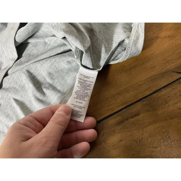 OSU Oklahoma State Men's Medium Vineyard Vines Performance Short Sleeve T-Shirt - Picture 6 of 8